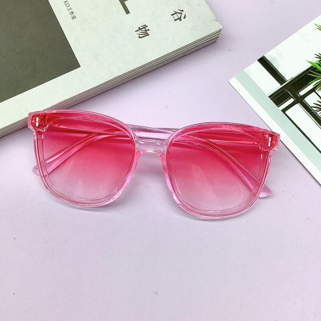 Детские солнцезащитные очки - модные, надежные, простые и удобные, детские солнцезащитные очки, модные солнцезащитные очки-коробки.