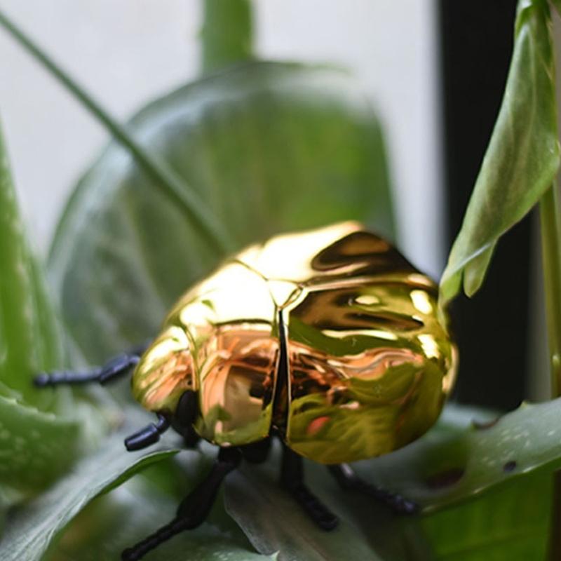Заводная игрушка-насекомое Реалистичное ползание Обучающая игрушка-скарабей из пластика для детей и взрослых Декор для стола