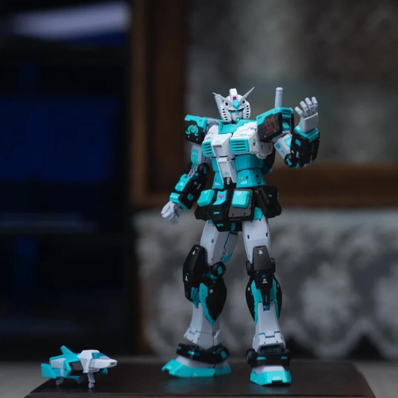Ограниченная серия RG 1/144 RX-78-2 Вер. 2.0 Хацунэ Мику Вер. Сборные Модели Фигурки Действия Модные Пластиковые Игрушки Коллекционные Модели