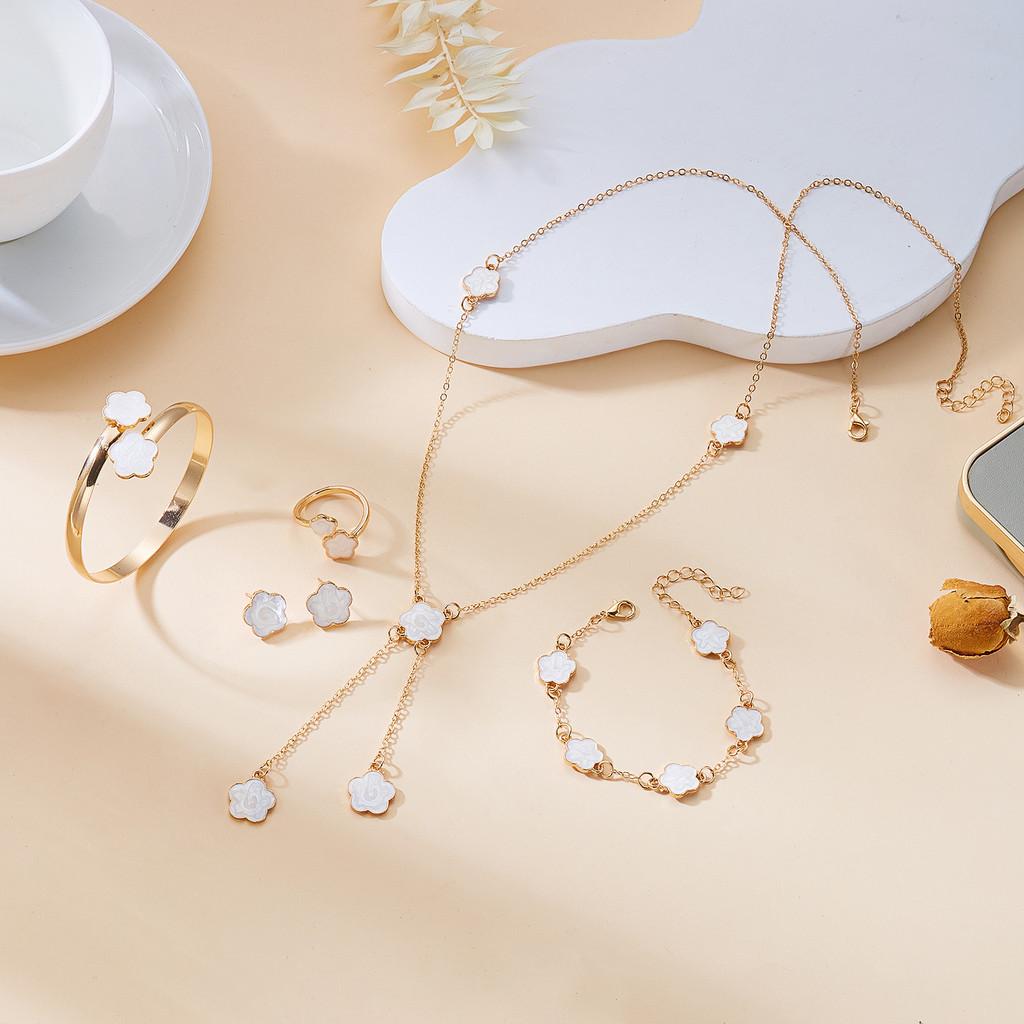 Модный летний 2024 года набор ювелирных изделий с подвесками в виде ботанических листьев из сплава для повседневного стиля