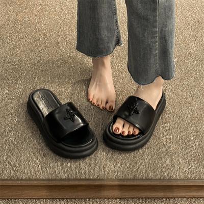 2024 Женские тапочки Летние шлепанцы на платформе 2024 Черные Женские повседневные тапочки Домашние нескользящие тапочки Женские сандалии на плоской подошве