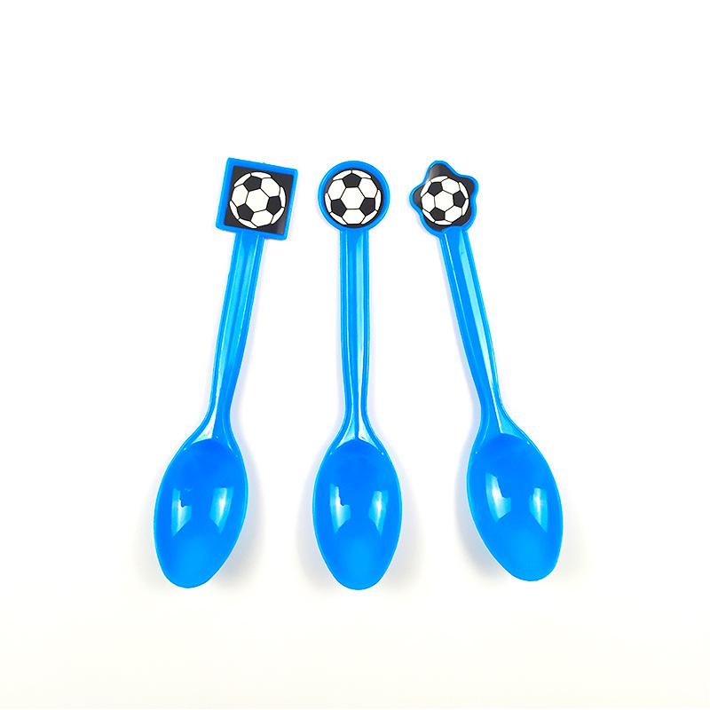 Набор декора для футбольной вечеринки в честь дня рождения: Тарелки, Чашки, Скатерть, Столовые приборы, Фон, Баннер и Воздушные шары.