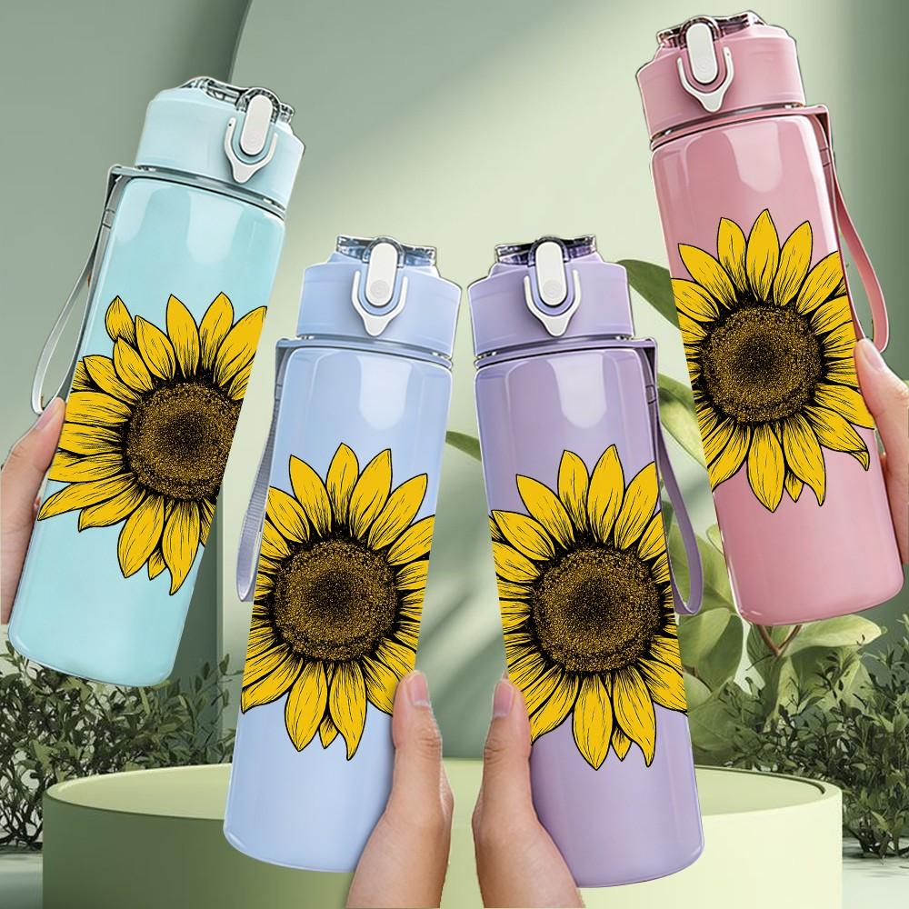 1PC Yellow Sunflower Bloom 750ml Color Plastic Sports Water Bottle Leakproof Flip Straw Lid Suitable for Sports Office Home Use
