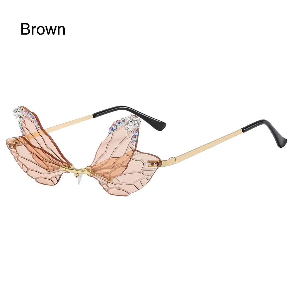 New Women Dragonfly Wings Sunglasses Luxury Fashion Bling Diamond Irregular Trendy Glasses Party Costume Matching Narrow Eyewear