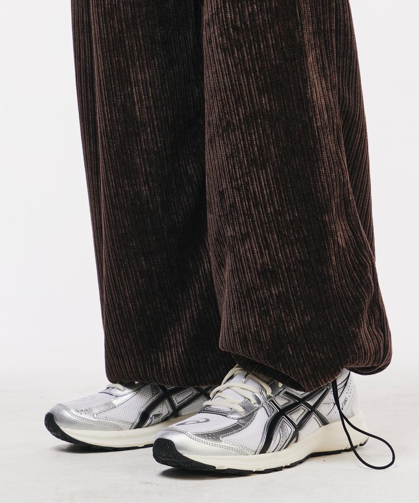 SCALLYWAG Easy Corduroy Wide Pants [Brown]