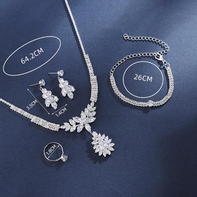 Light Luxury High-End Jewelry Set, Bridal Necklace, Stud Earrings, Four-Piece Wedding Jewelry Set.