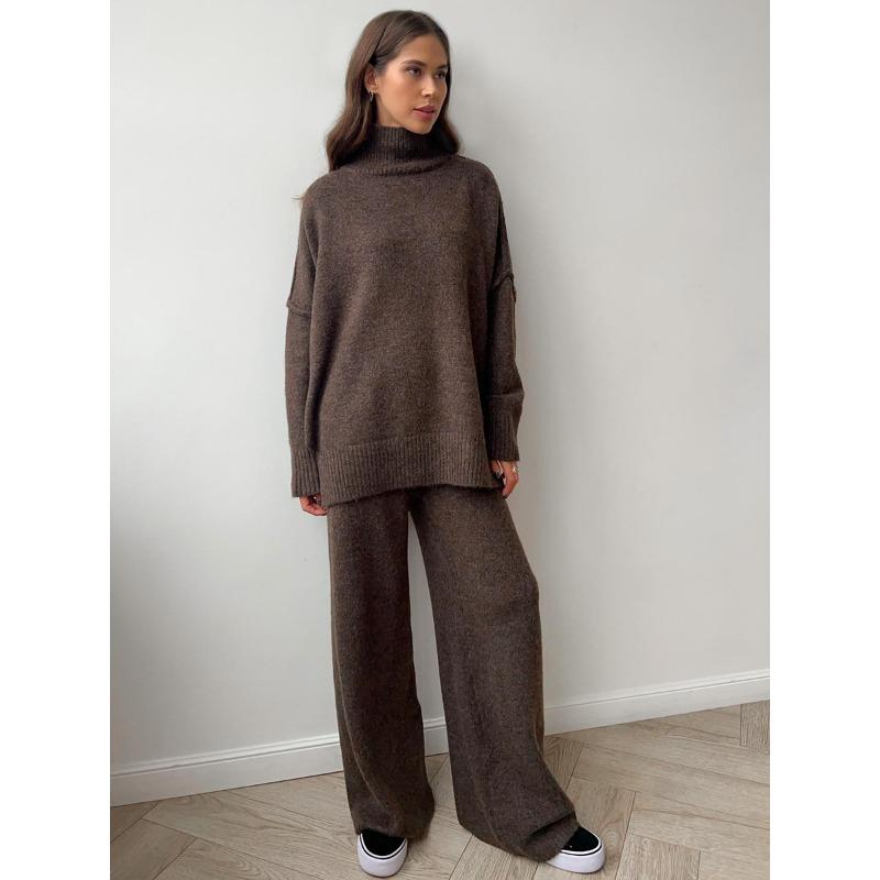 Женский осенне-зимний комплект из свитера и брюк с высоким воротом и утолщенной трикотажной вязки