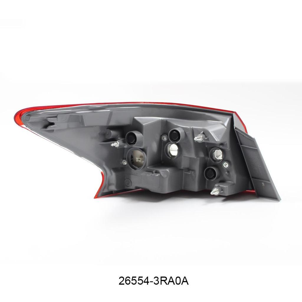 Совместимо с Nissan Sylphy (Б17З) 2012-2015: Задние фонари и фонари заднего хода