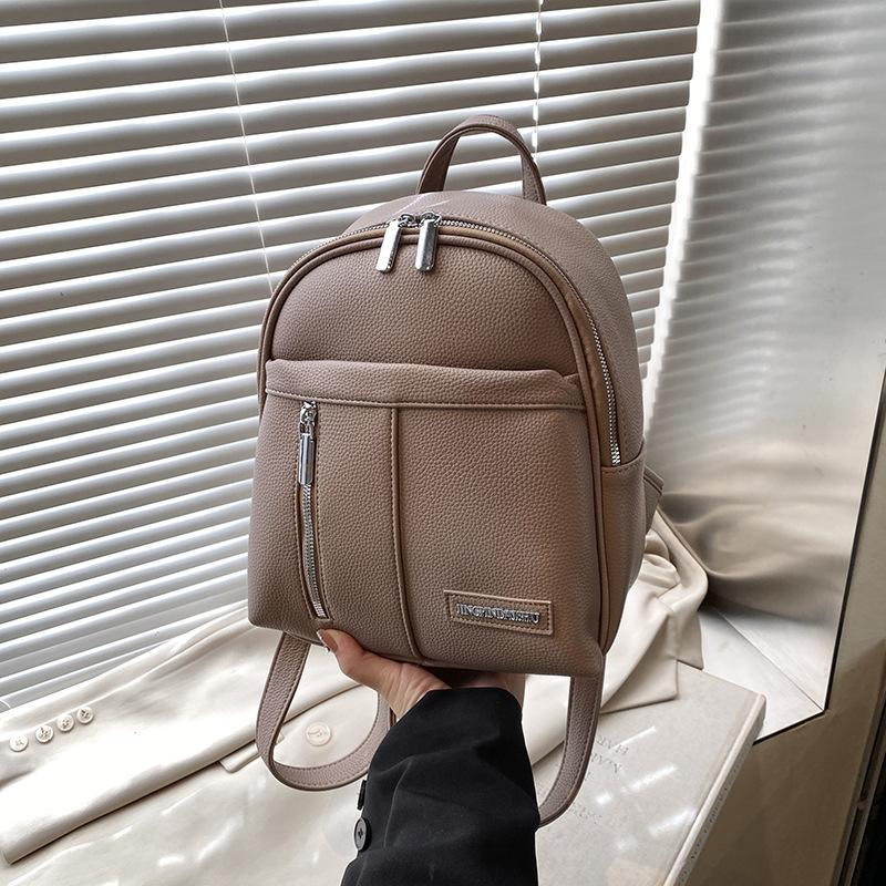 Модный универсальный рюкзак для поездок Женский новый большой вместимости Простой универсальный дорожный маленький рюкзак