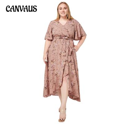 Летнее женское платье больших размеров с v-образным вырезом и коротким рукавом с рюшами и карманами с принтом платья