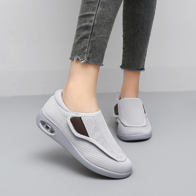 Женские кроссовки повседневные для улицы широкие легкие черные большого размера с воздушной подушкой ортопедические