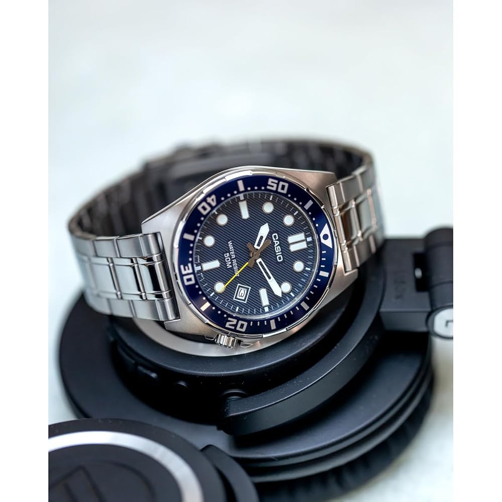 Casio MTD-135D-2AVDF Silver Men's Watch Stainless Steel Water Resistant Quartz
