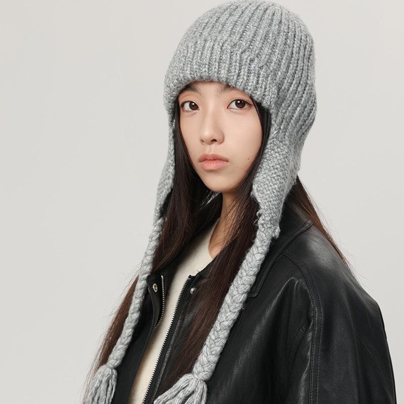 October siege simple solid color knitted Lei Feng hat women's autumn and winter versatile wool hat thermal ear protection flying hat