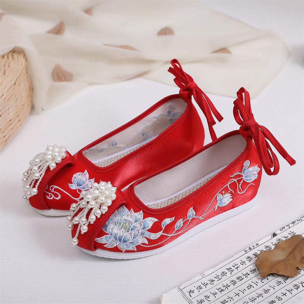[Manzhu] 2023 New Red Beaded Xiuhe Hanfu Shoes with Velvet-Lined Round Toes for Weddings