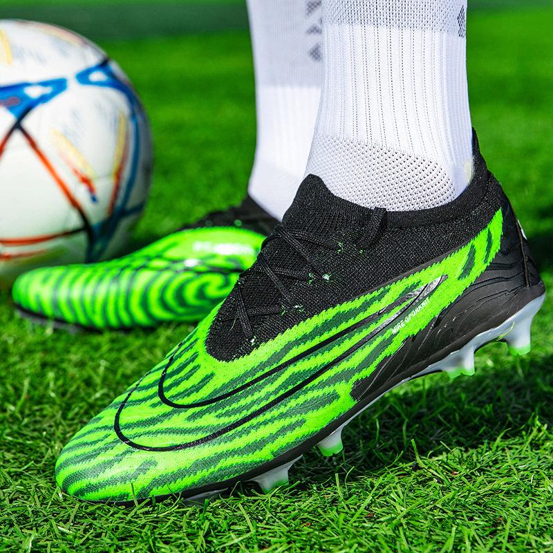 New low-top football shoes men's adult sports AG long TF broken nails student youth game training shoes