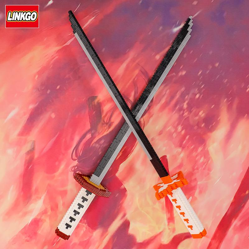 Меч из строительных блоков