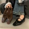Осенью и зимой 2025 года модные и универсальные туфли Мао Мао с квадратным носком и застежкой на одну пуговицу, удобные и плюшевые, теплые и инн