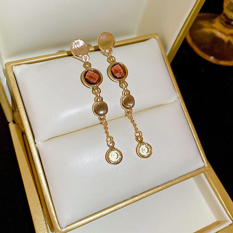 Французский придворный стиль Серьги-пусеты с прямоугольным цирконом на серебряных иглах Изысканные легкие роскошные высококлассные серьги Преувеличенные серьги Женщины