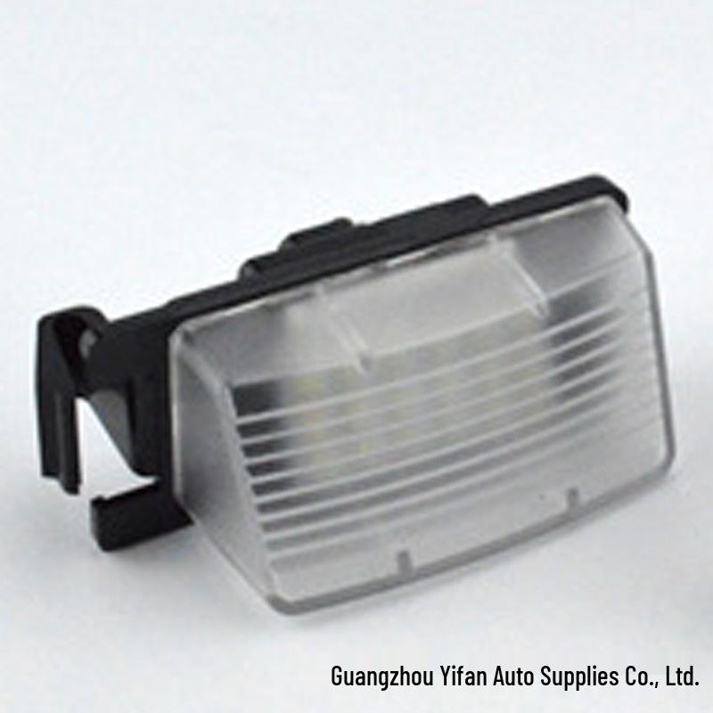 Фонари подсветки номерного знака Infiniti для трансграничного использования