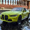 1/32 BMW M4 G82 Купе Сплав Модель Спортивного Автомобиля Литой Металлический Транспорт Автомодель Симуляция Звук и Свет Коллекция Детская Игрушка Подарок