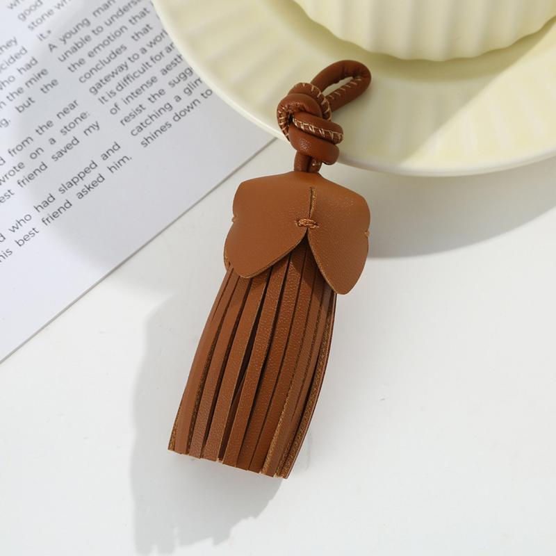 Подвесное украшение с кисточками из искусственной кожи DIY Поделки Изготовление Винтажный кулон-кисточка Сумка Брелок для ключей автомобиля Школьная сумка Подвесное украшение