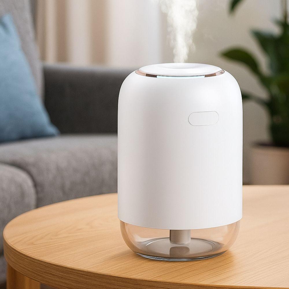 Silent Operation Portable Mini Humidifier 240ml Capacity Cool Mist Humidifier Office