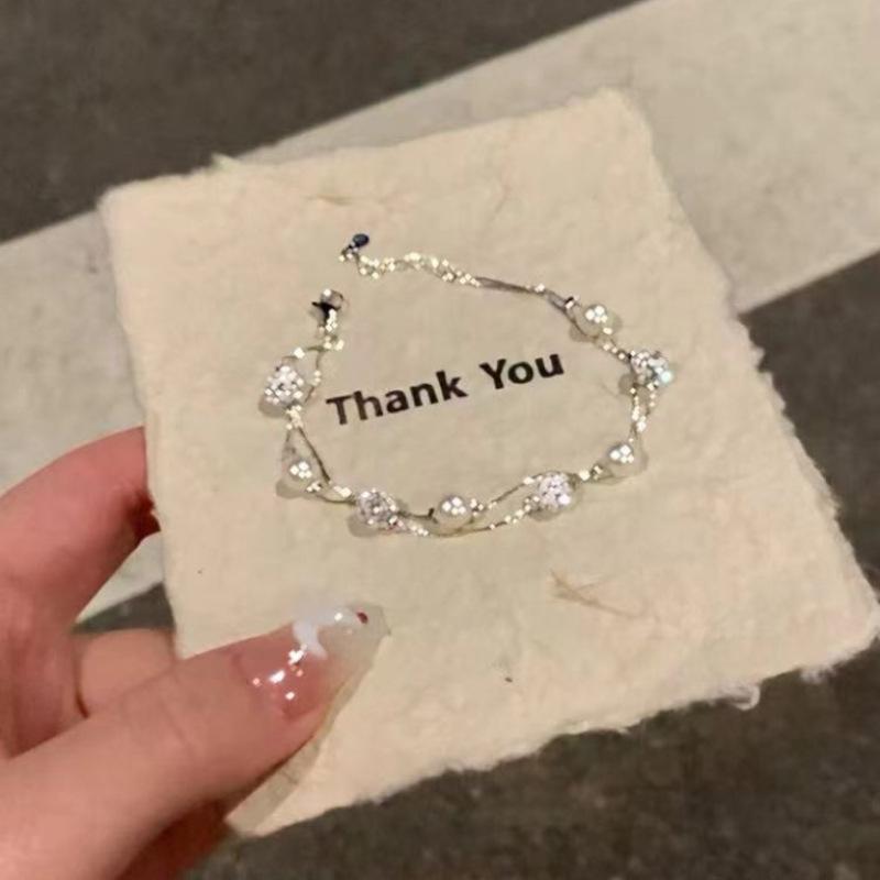 Женский браслет из двухслойного жемчуга и бриллиантов Gypsophila 2025 года — легкая роскошь, высококачественный нишевый дизайн