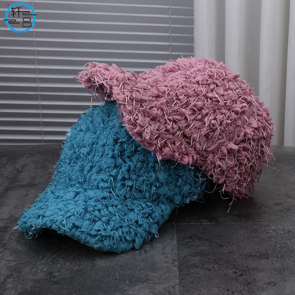 Fashion plush, velvet, granular velvet decorative baseball cap, big head circumference, comfortable and warm, small peaked cap