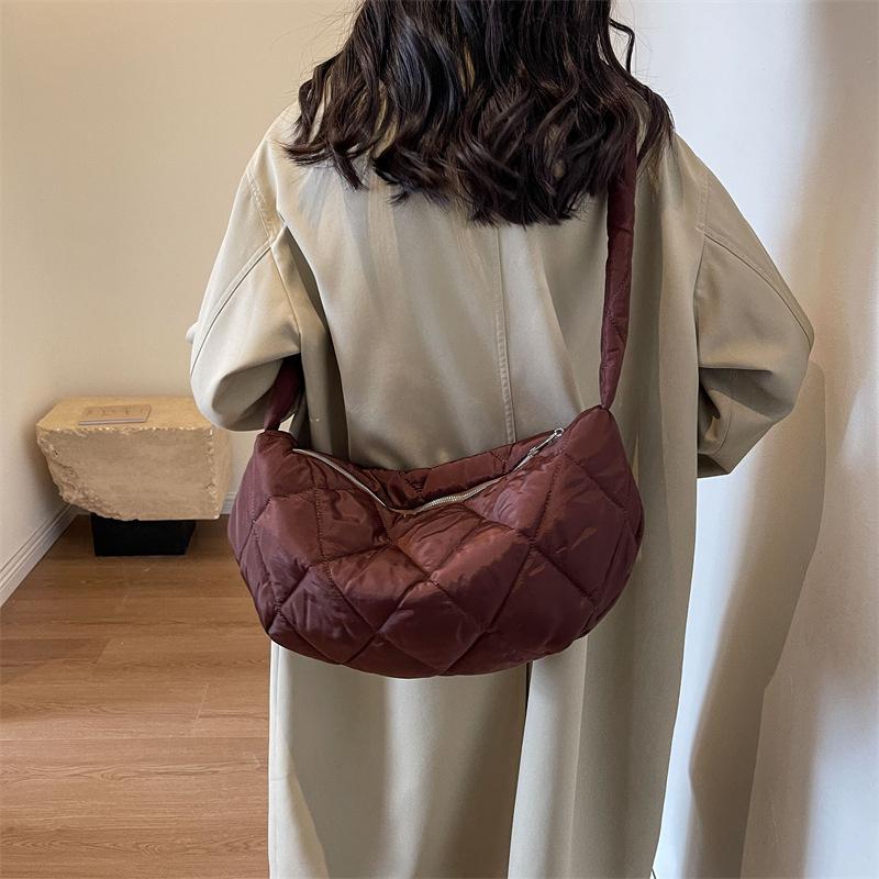 Женская модная нейлоновая сумка-ниша, повседневная сумка-пуховка через подмышку, большая вместимость, сумка через плечо на одно плечо для женщин