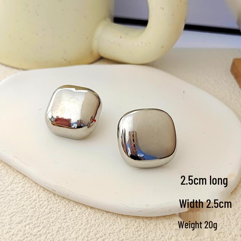 Золотые серьги-пусеты в форме капли: Уникальный высококлассный европейский и американский дизайн