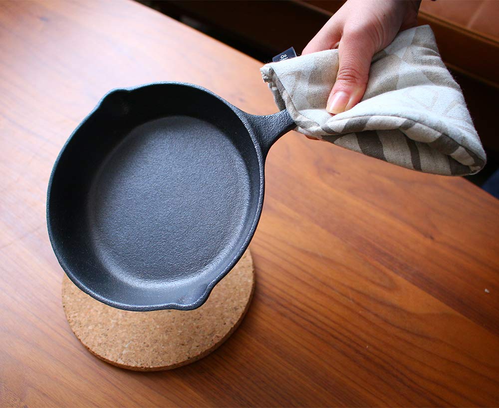 Large Triangular Pot Holder Hana White 1 Piece Diameter 16cm X Height Made In Japan Staub Handle Pot Lid Cloth with Loop Large Washable &NE 11.5cm