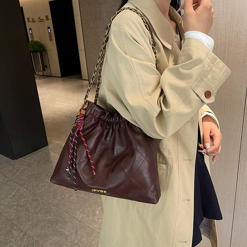 Retro Fashion Tote Bag Women's 2025 New Large-capacity Work Commuter Shoulder Bag Casual Chain Women's Bag