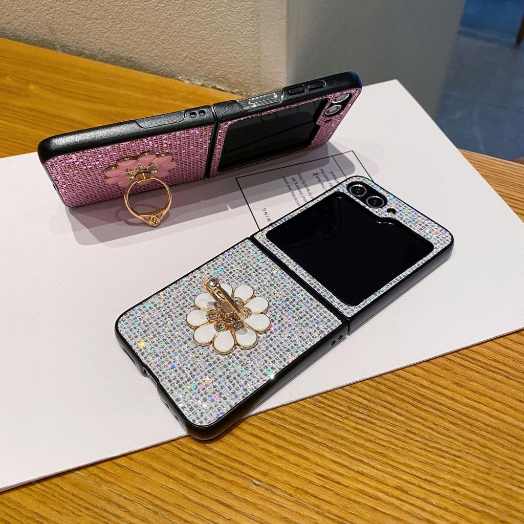 Жесткий чехол-подставка с блестками для Samsung Z Flip6/Z Flip4/Flip7