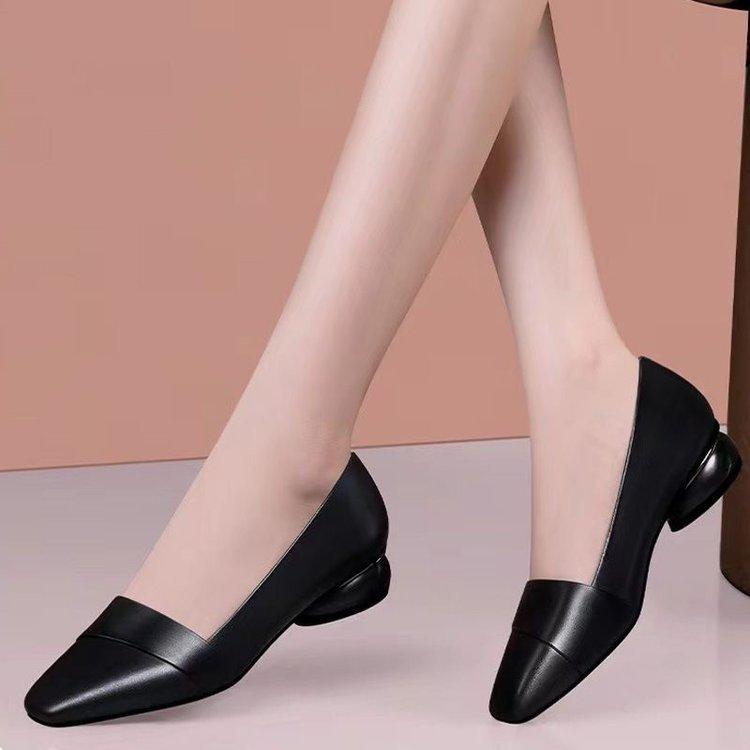 Premium Shallow Single Shoes Women's 2025 Autumn New Comfortable Soft Sole Thick Heel Work Leather Shoes Flat Women's Shoes