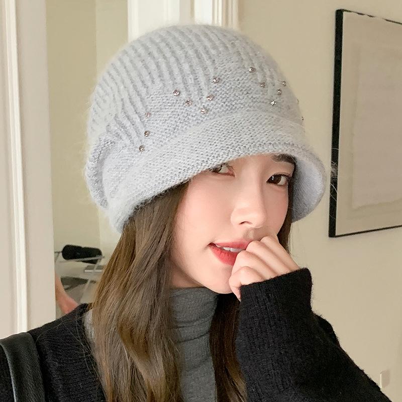 Women's Warm & Cozy Knit Beanie Hat: Solid Color Winter Ear Protection for Outdoor Activities