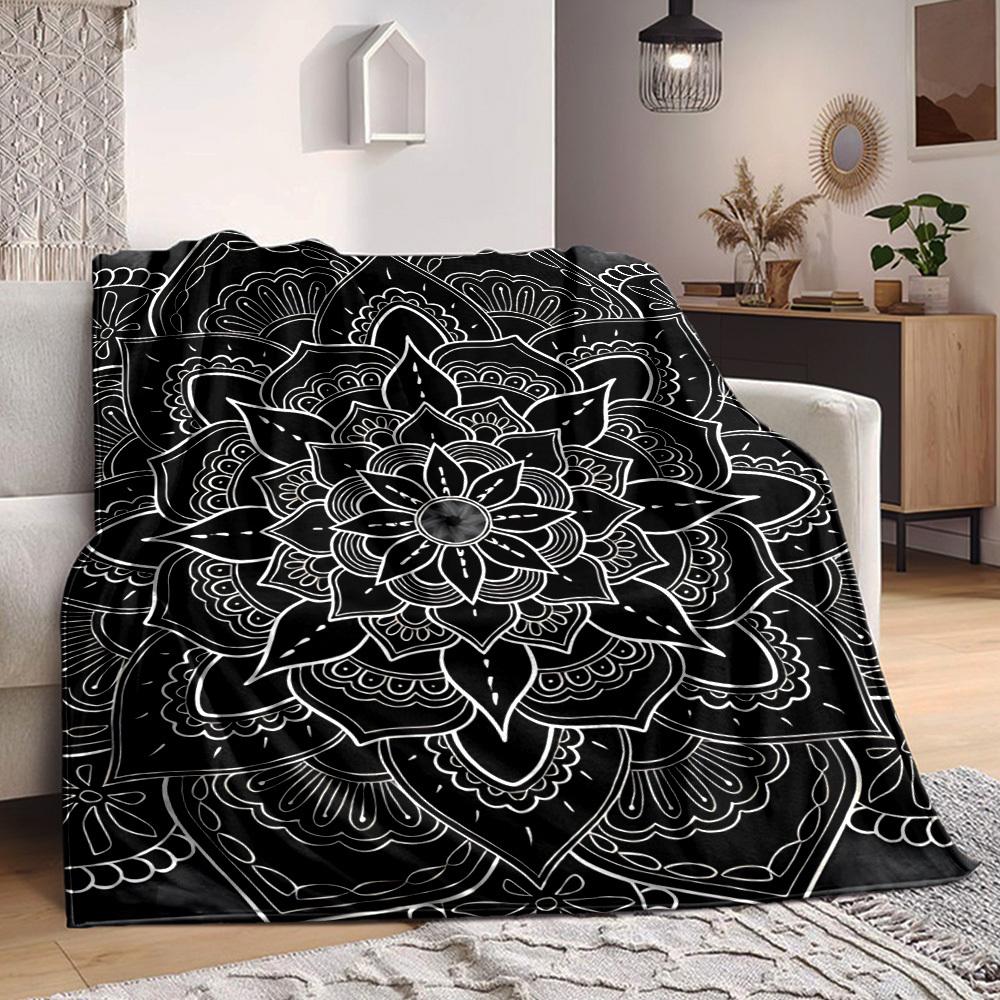 1pc Black Mandala Soft & Warm Polyester Knit Blanket, Digital Printed, All-Season Throw for Napping, Traveling, Sofa yy250906019