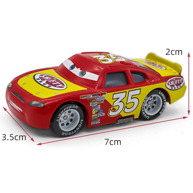 Disney Pixar Cars No.95 Молния Маккуин Модель автомобиля Металлические игрушки и хобби Для детей Для мальчиков Для малышей и детей Дети Подарок на день рождения Игрушечные машинки и поезда