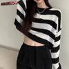 KOSY Полосатый укороченный свитер в корейском стиле Женский винтажный вязаный джемпер оверсайз Женский осенний с длинным рукавом и вырезом лодочкой Пуловеры Топы