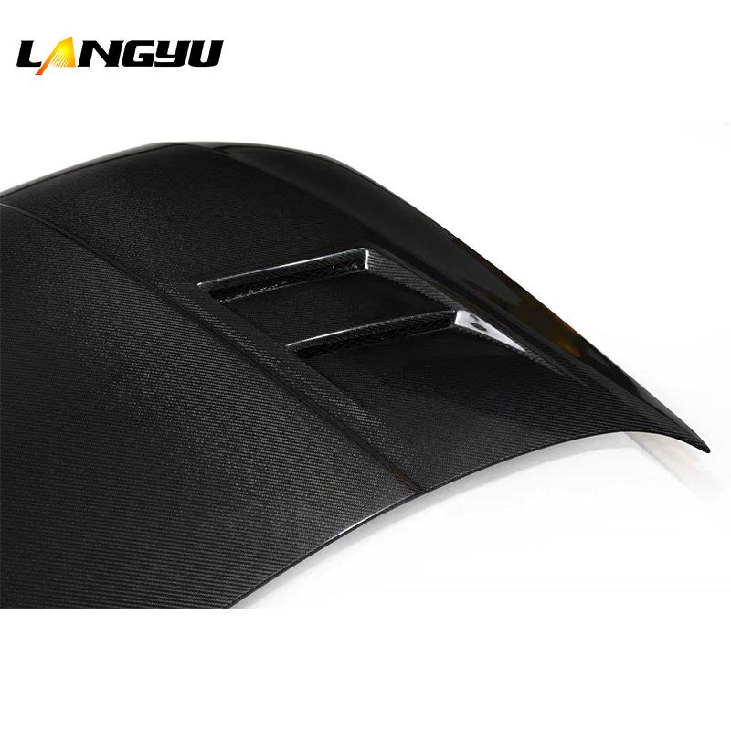 Langyu TR-Style Carbon Fiber Hood for Volkswagen Polo: Lightweight and Stylish Modification