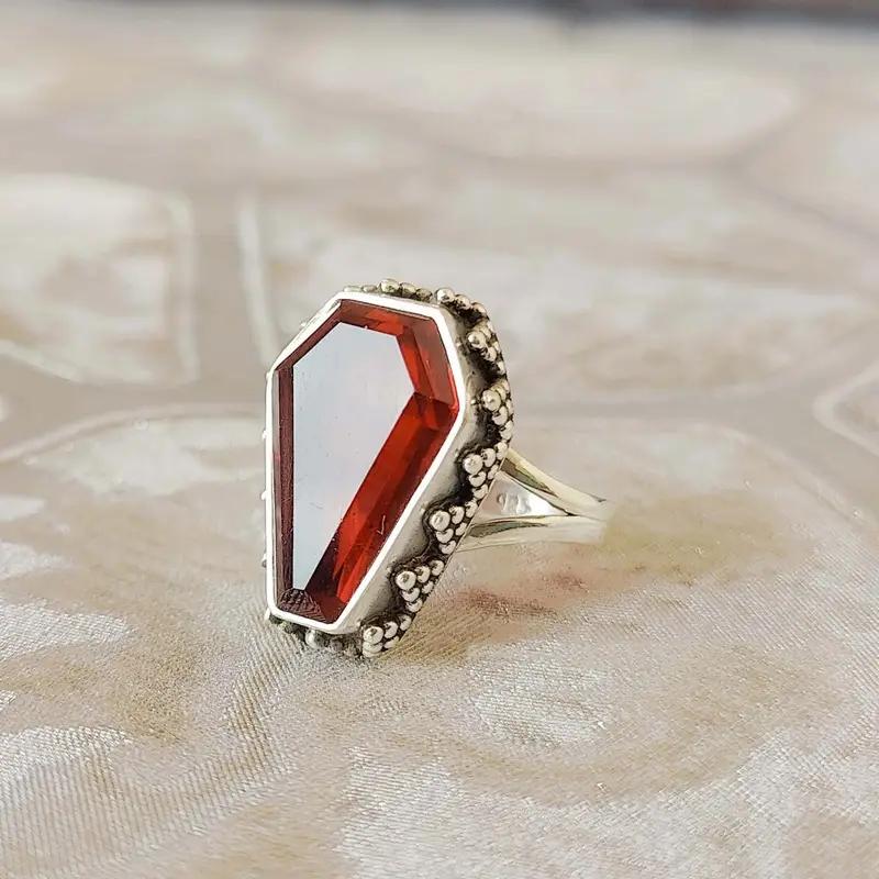 1 Piece Vintage Coffin Shaped Geometric Synthetic Zircon Punk Style Alloy Silver Color Women's Ring Size 6-10