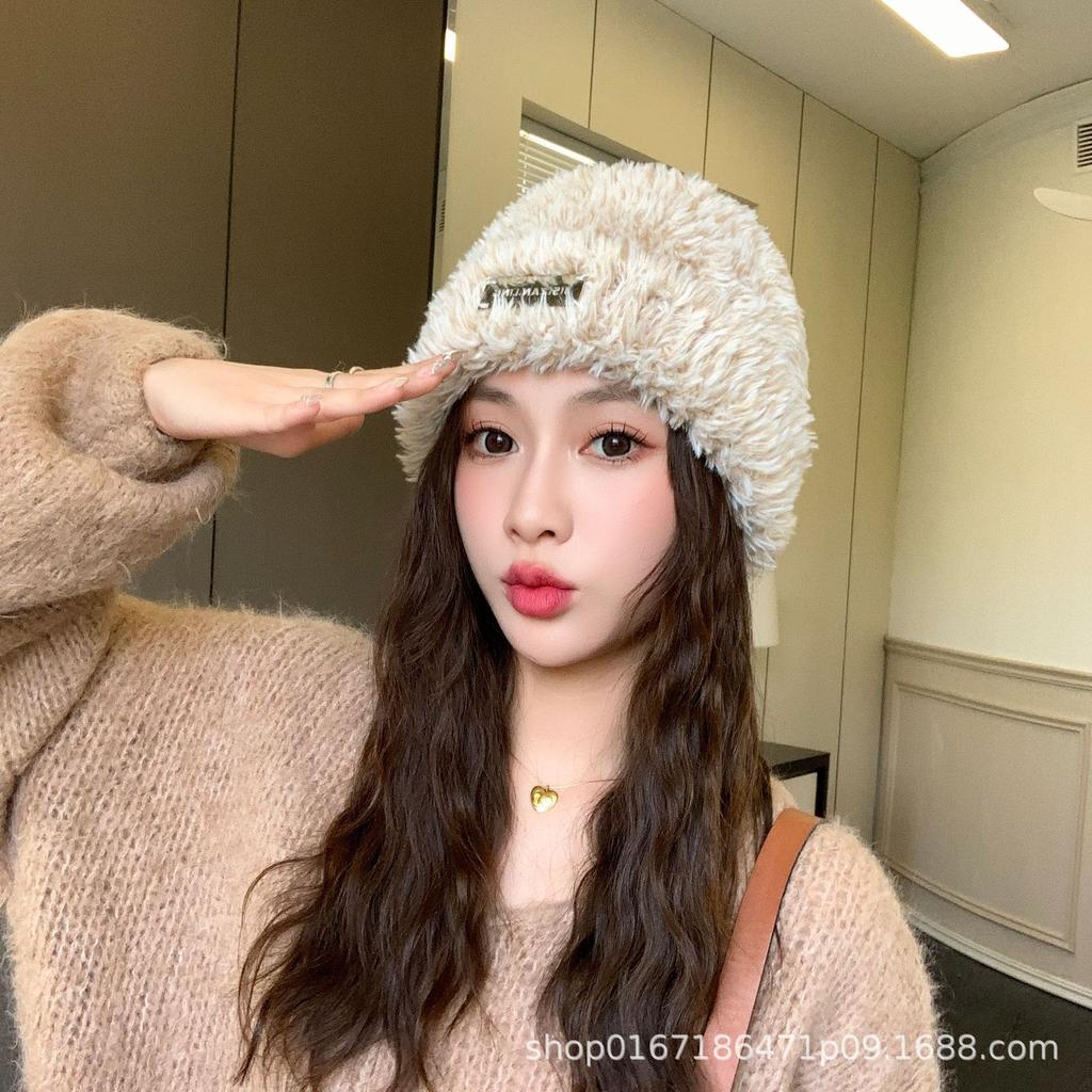 Осенние и зимние повседневные женские шапки плюшевые новые вязаные шапки универсальные теплые защитные наушники утолщенные модные шерстяные шапки