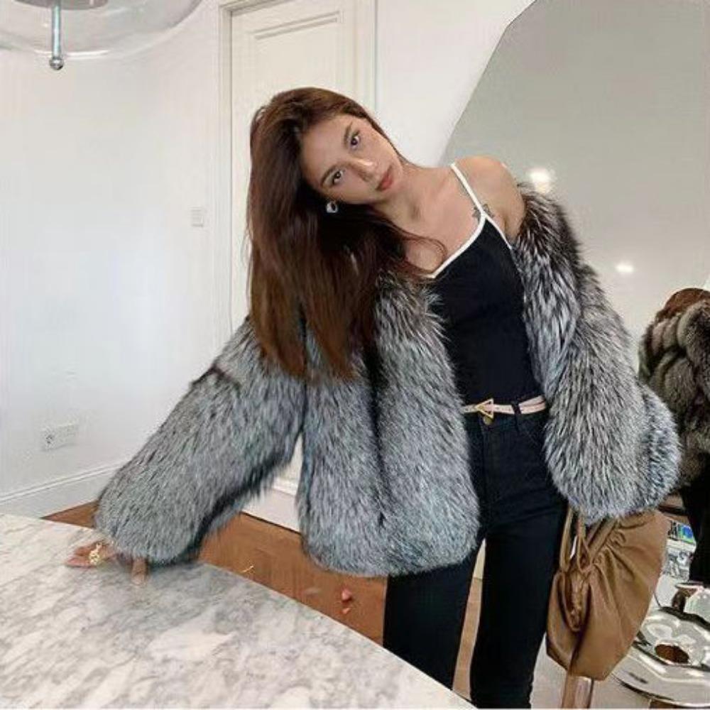 Temperamental Lady Leisure Autumn and Winter Fur Coat Thick Warm Silver Fox Fur Light Luxury Short High-end Fur Windbreaker