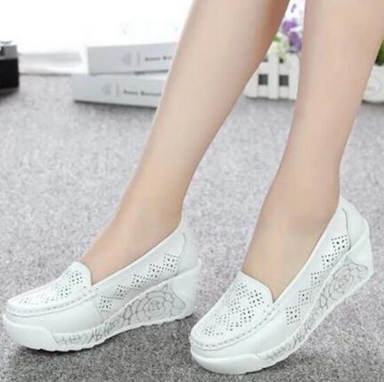 Осенняя женская обувь из натуральной кожи для медсестры, рабочие туфли, одинарные туфли на танкетке, женские кроссовки на платформе