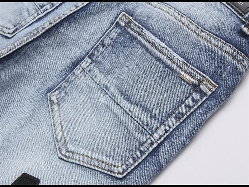 Men's Washed Blue Embroidered Patch Straight Jeans