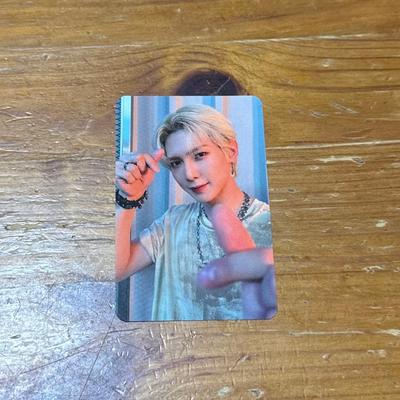 [Б/У] ATEEZ Everline Ёсан Двусторонняя фотокарточка