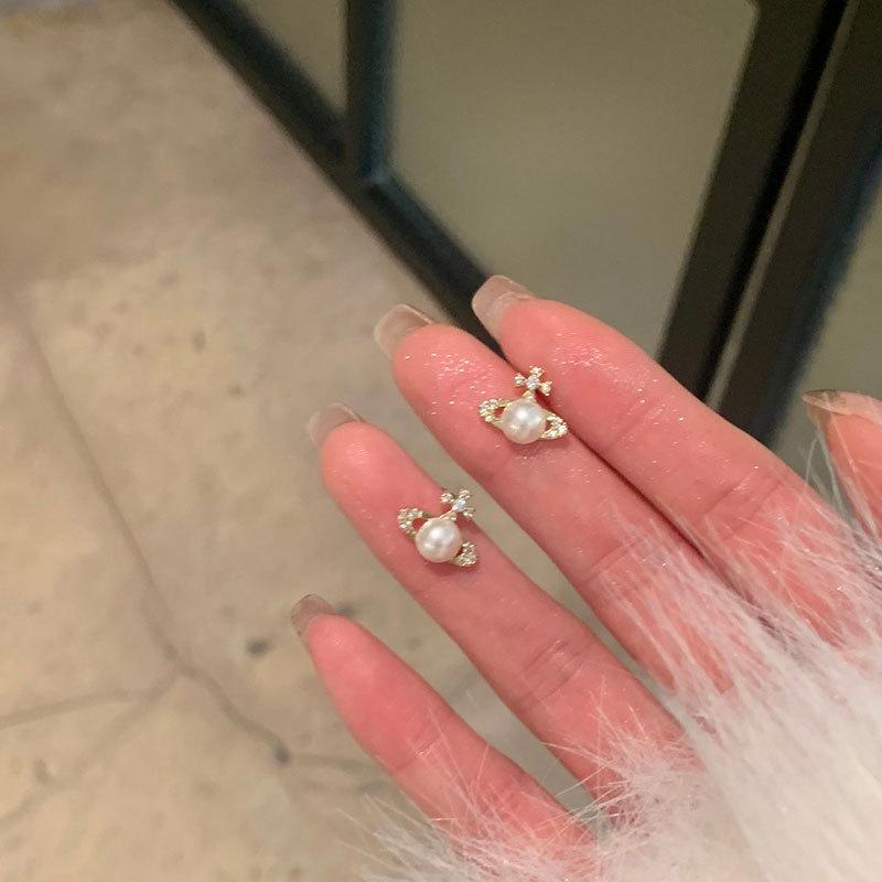 Легкие роскошные серьги-гвоздики с жемчугом и цирконием, женские ретро-серьги с индивидуальным стилем, модные, темпераментные, универсальные серьги для поездок на работу