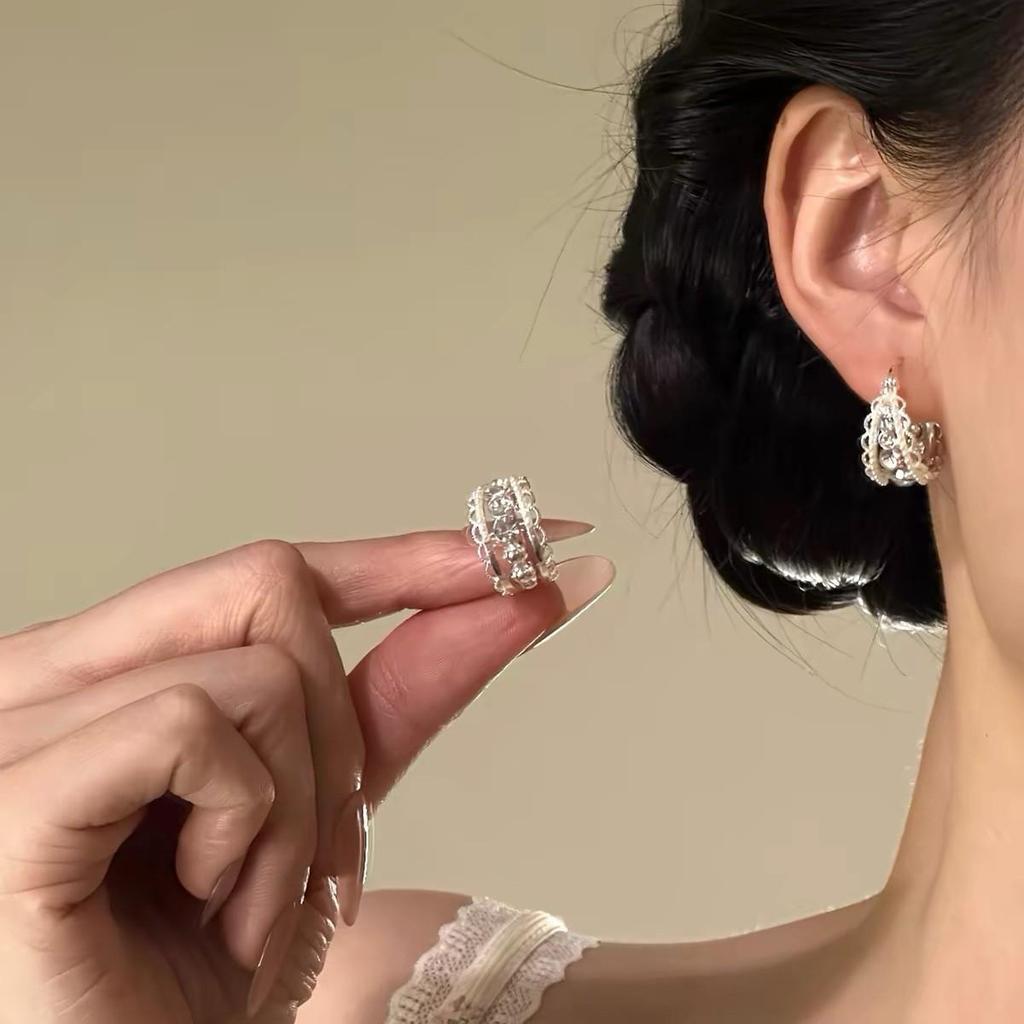 Серьги-кольца большого размера из серебряной иглы S925 - Японский и корейский стиль, Модные и универсальные, Вдохновленные знаменитостями.