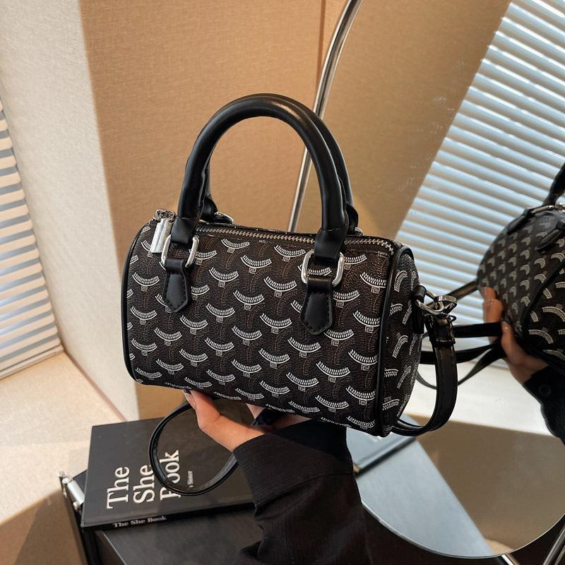 Популярные сумки Женские сумки-мессенджеры Ретро сумки-подушки Модные сумки Высококлассные сумки