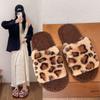 Модные осенне-зимние леопардовые меховые тапочки, женские плюшевые меховые шлепанцы, вьетнамки, домашние теплые нескользящие с открытым носком, уличные пушистые