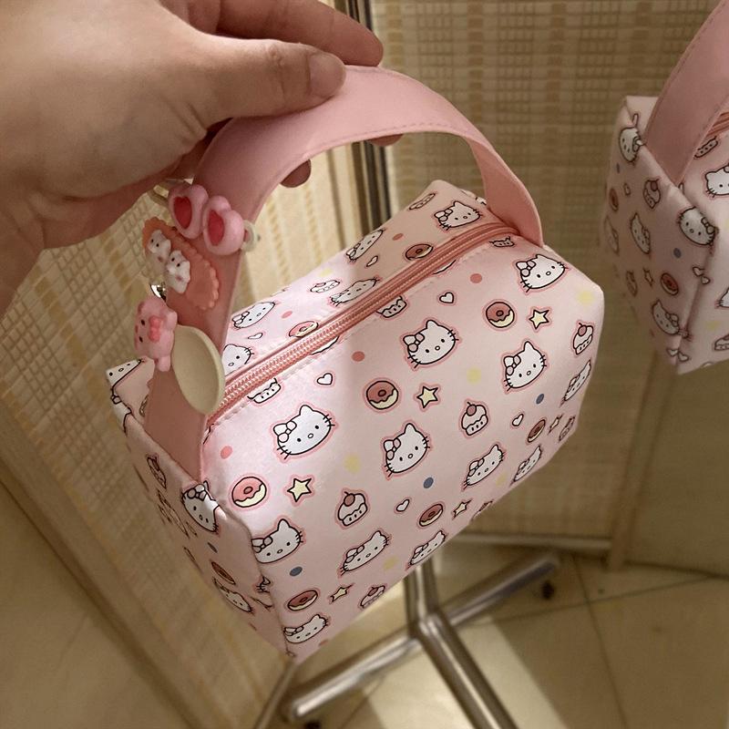Милая косметичка Sanrio Hello Kitty для девочки, ручная сумка для макияжа Kt, большая вместимость, дорожная портативная сумка-органайзер, мешочек, подарок